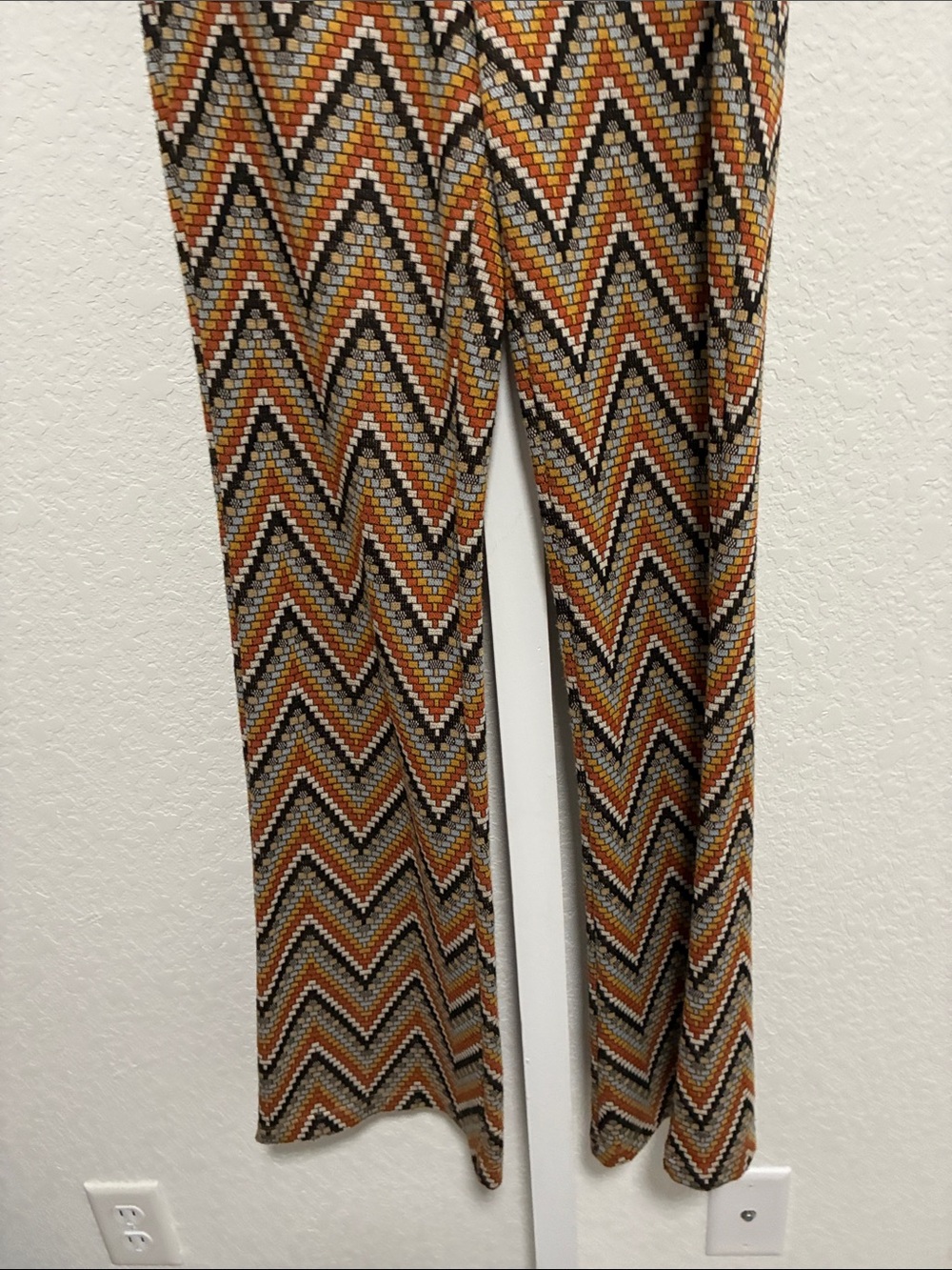 Urban Outfitters Retro Chevron Pull On Flare Leggings - Picture 4 of 9